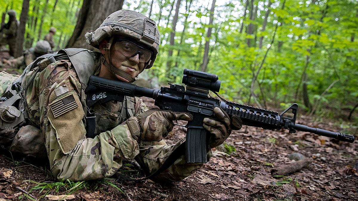The Army Just Got Closer To Ditching The M4 And Saw For A Next Generation Weapon
