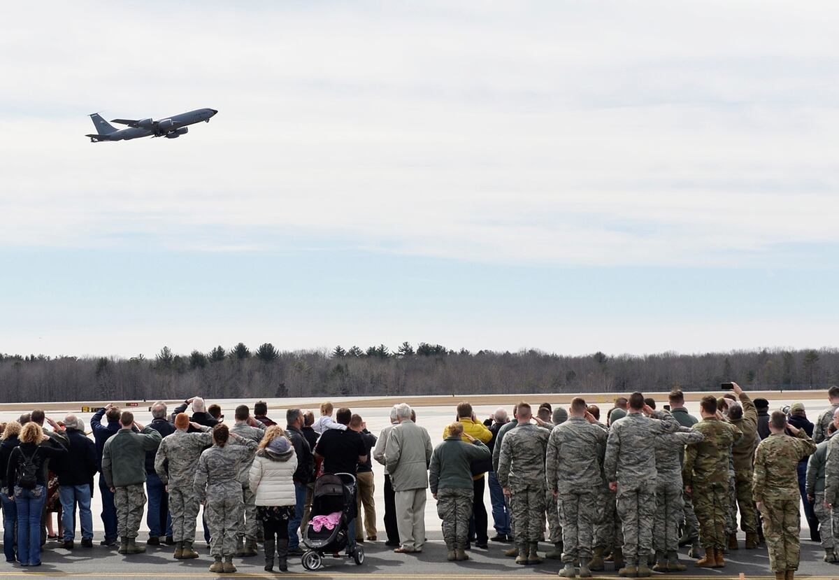 Pease’s last KC135 tanker departs New Hampshire National Guard base