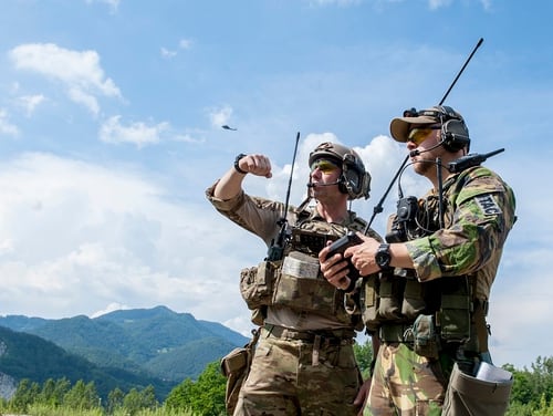 A U.S. and Slovenian joint terminal attack controller conduct urban warfare training exercises during Adriatic Strike 2018. American JTACs will be among the many U.S. Air Force assets provided to a first-ever multi-national training exercise in Ukraine this October. (Staff Sgt. Michelle Y. Alvarez-Rea/Air Force)