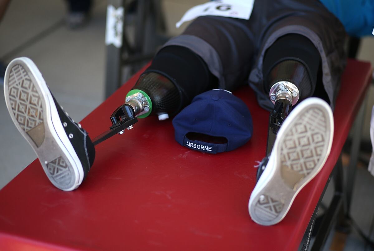 Bill would boost federal sick leave for disabled vets