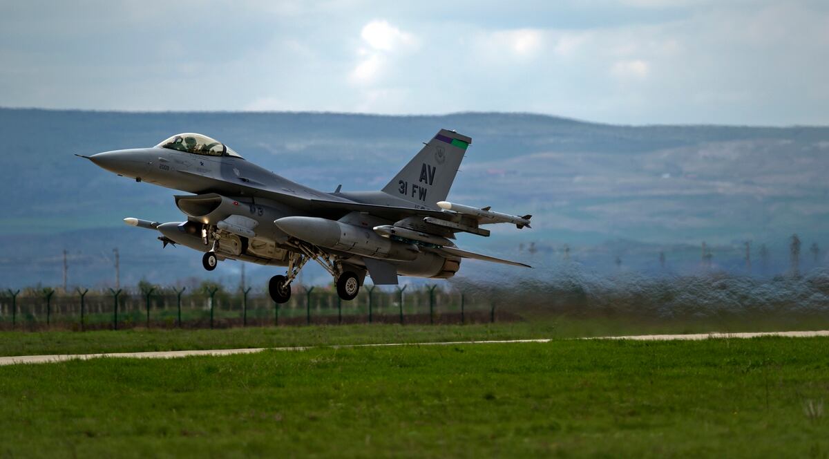 With F 16 Buy Slovakia Cutting Off Russian Hardware