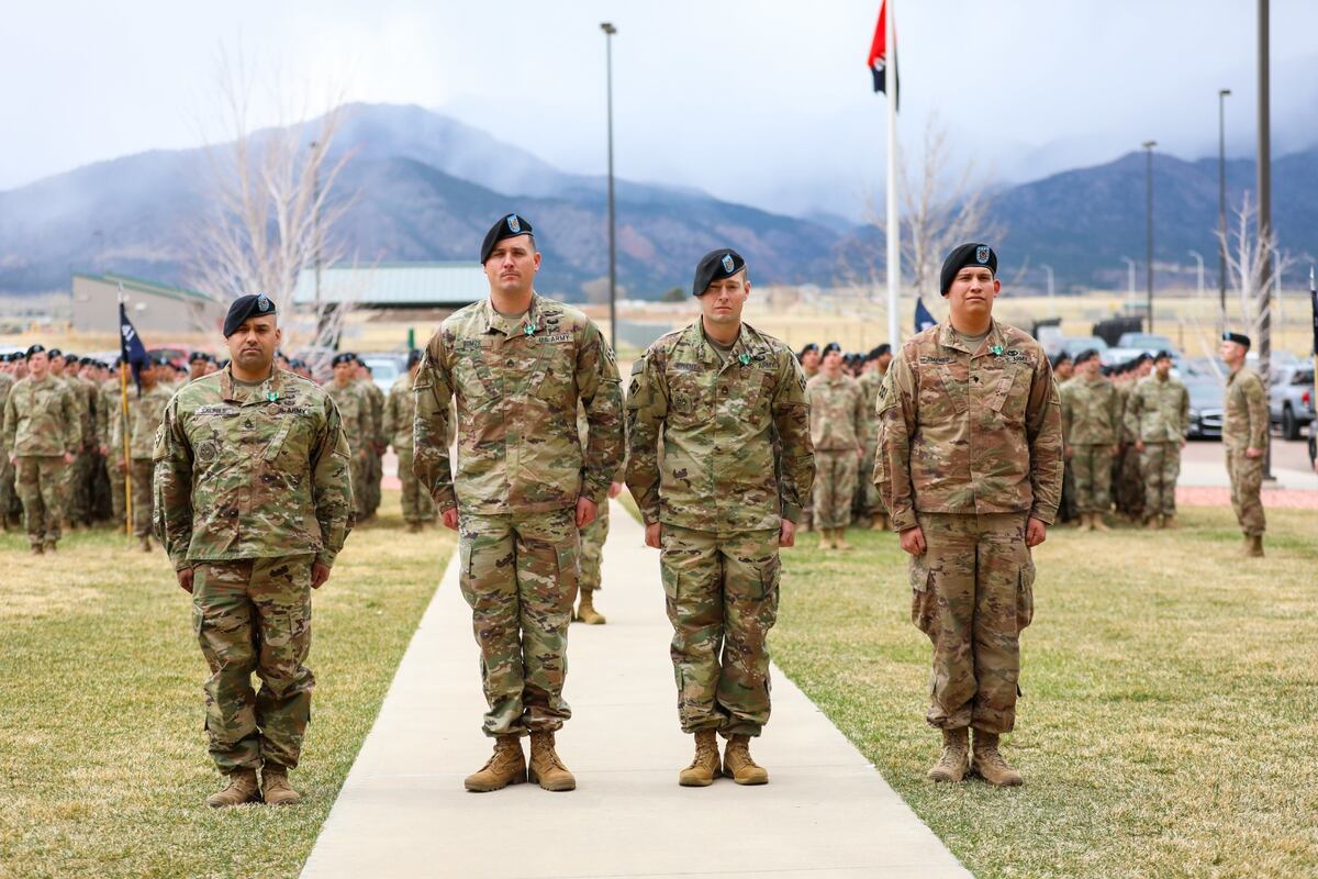 Valor Medals Awarded For Braving A Helmand Minefield To Get To A
