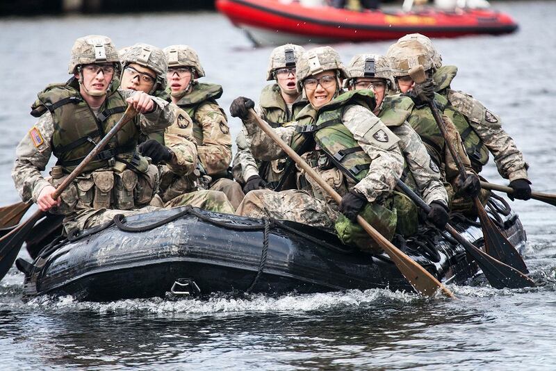 Calling All Retirees The Army Is Looking For Recruiters And