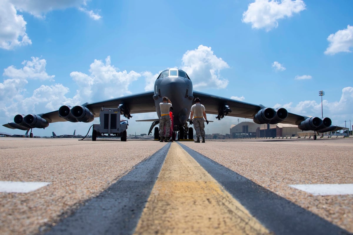 Massive U.S Air Force • B-52H Startofortresse • Takeoff from Barksdale Air Force Base • 25 Sep 2020