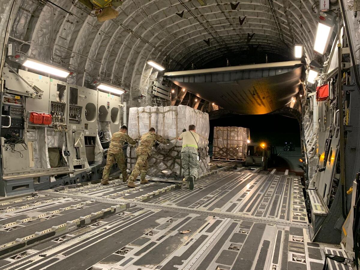 Inside One Air Force C 17 Crew S Journey To Bring Covid 19 Test
