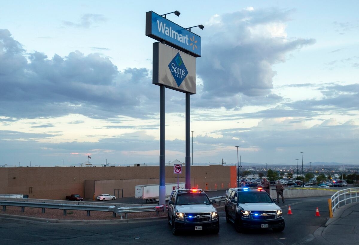 Fort Bliss Soldier Hailed As Hero In El Paso Mall Shooting