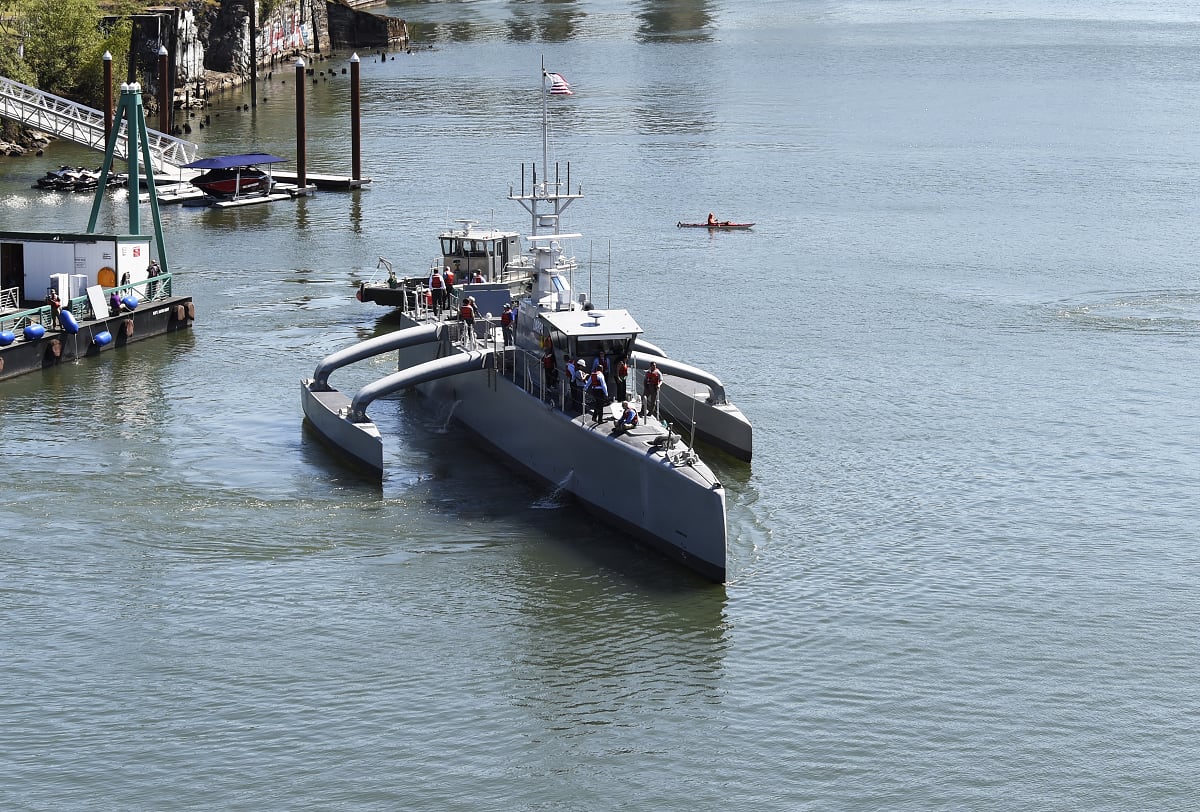 Us Navy Looks To Ease Into Using Unmanned Robot Ships With A Manned Crew