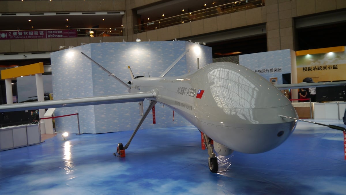 Taiwan Defense Show Exhibits New Weapons