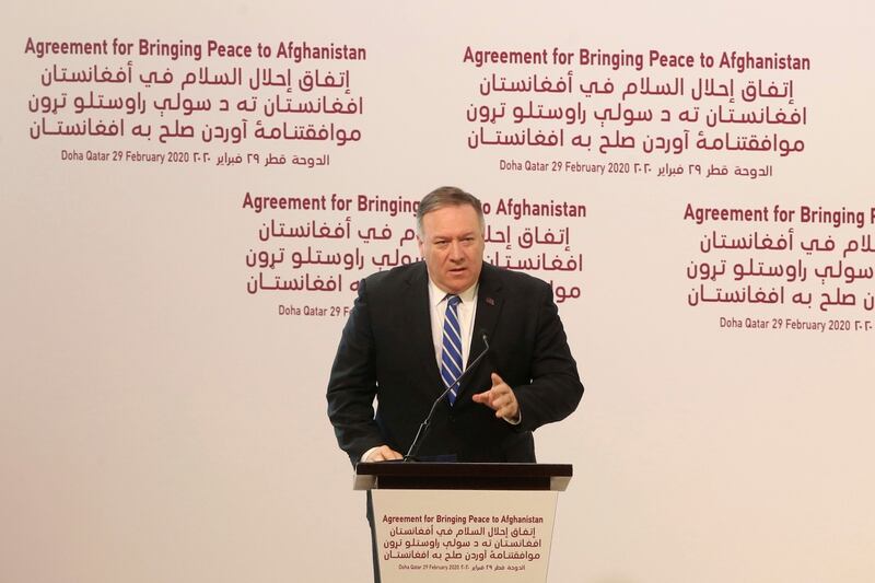 يتحدث وزير الخارجية مايك بومبو خلال توقيع الاتفاق بين طالبان والمسؤولين الأمريكيين في الدوحة ، قطر ، السبت ، 29 فبراير ، 2020. (حسين سيد / أب)