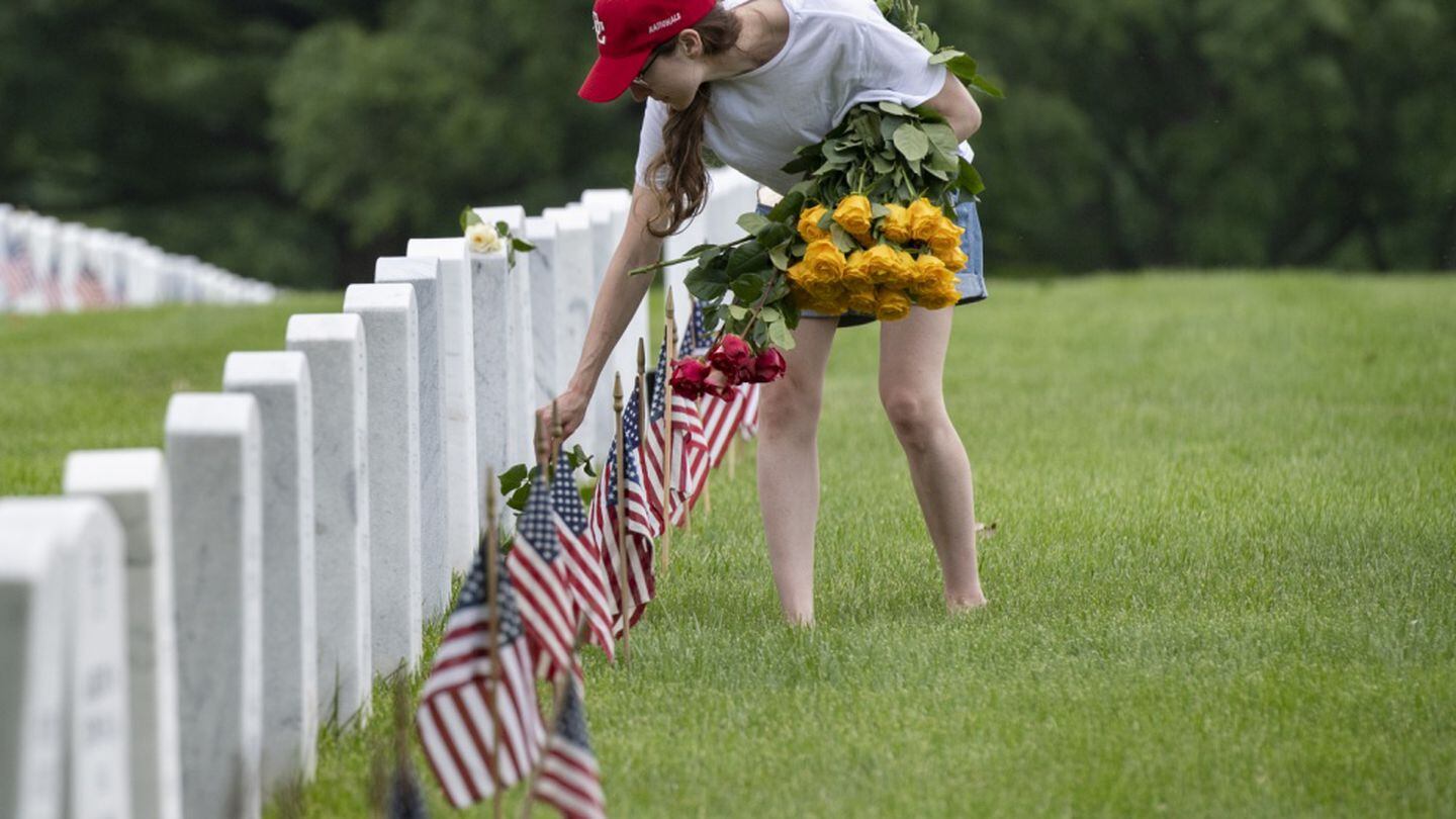 Memorial Day help needed at Arlington after record flower donations