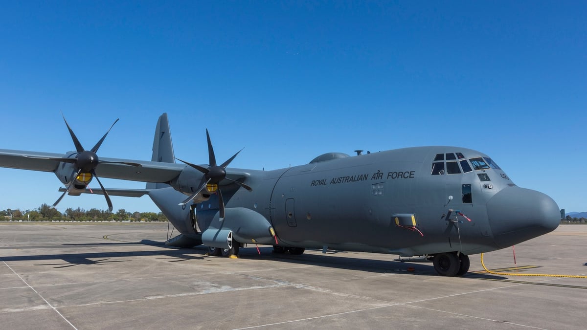 Australia S C 130j Super Hercules Airlifters To Get Satcom Upgrade