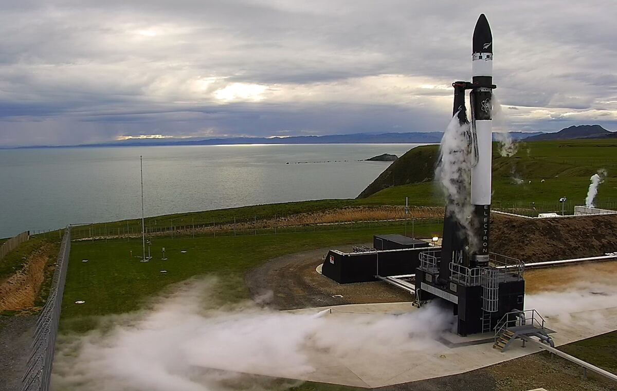 New Zealand test rocket makes it to space, but not orbit
