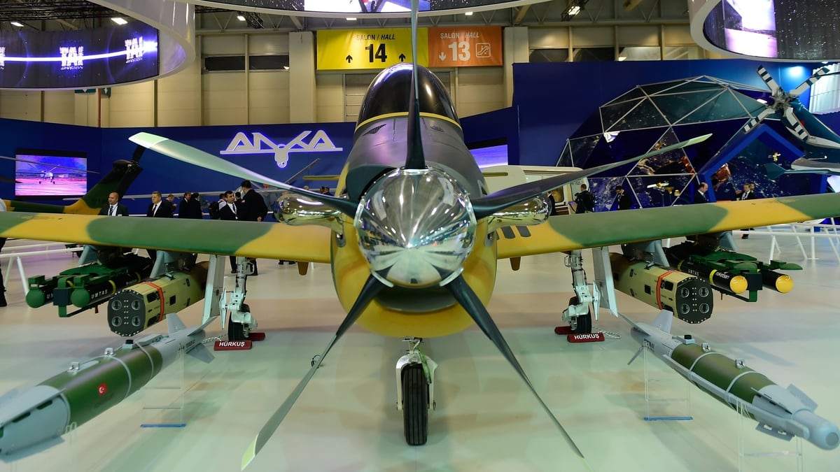 Turkey plans to buy up to 36 armed Hurkus trainers