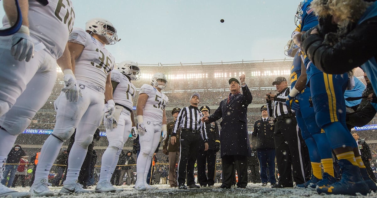 The Army Navy Rivalry Why It S One Of A Kind