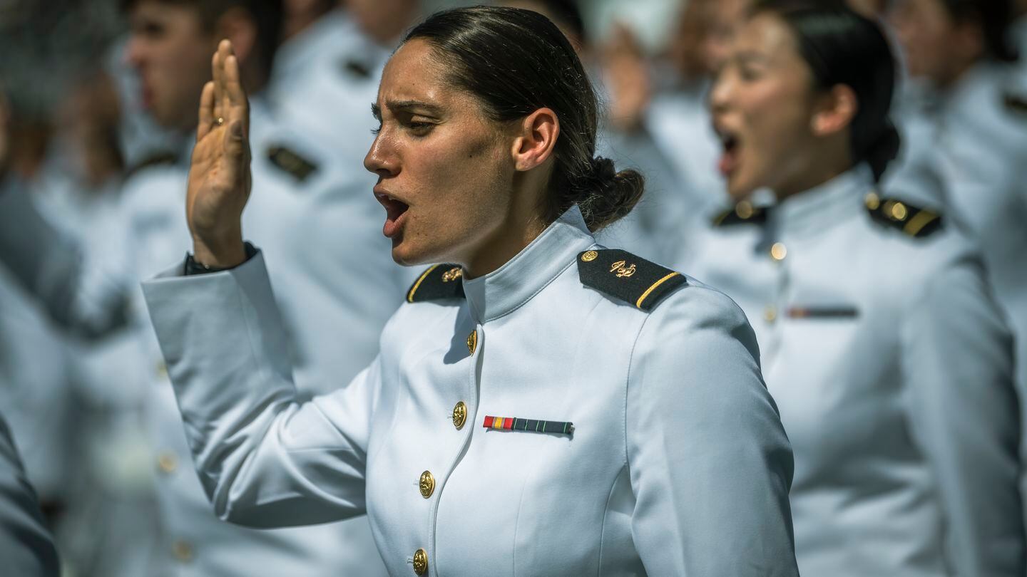 Newly commissioned U.S. Navy ensigns take the oath of office during the U.S. Naval Academy's Class of 2023 graduation ceremony May 26. (Chad J. McNeeley/DoD)