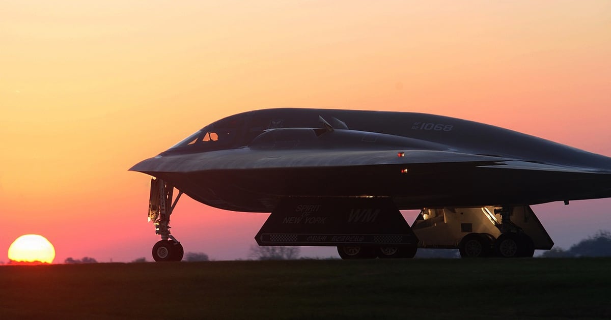 The B 21 Raider Looms Large Over The Celebration Of B 2 S First Flight