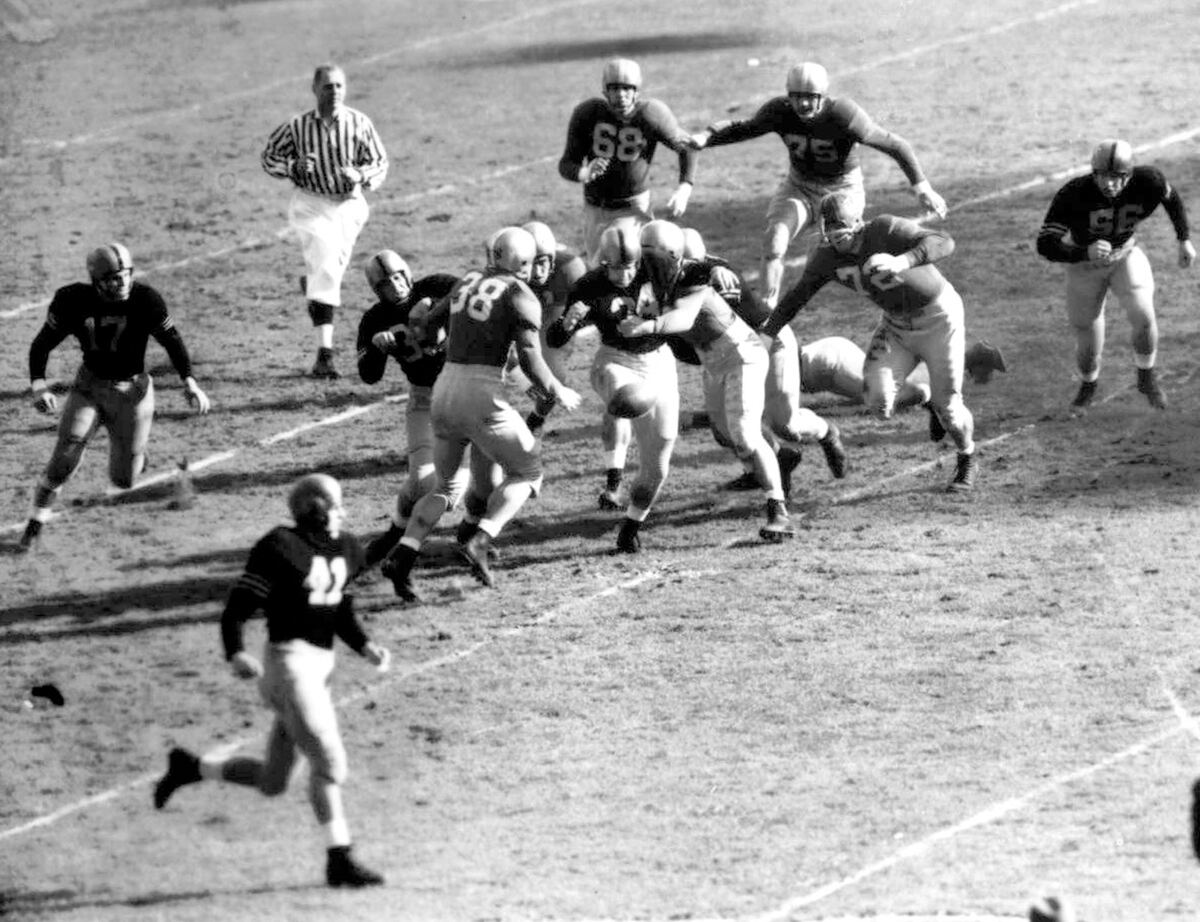 Army Vs Notre Dame A Football Rivalry Unmatched In The 1940s