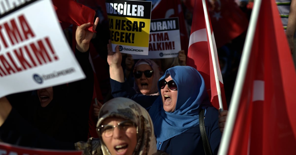Pentagon Incirlik Air Operations Halted After Turkey Coup Attempt