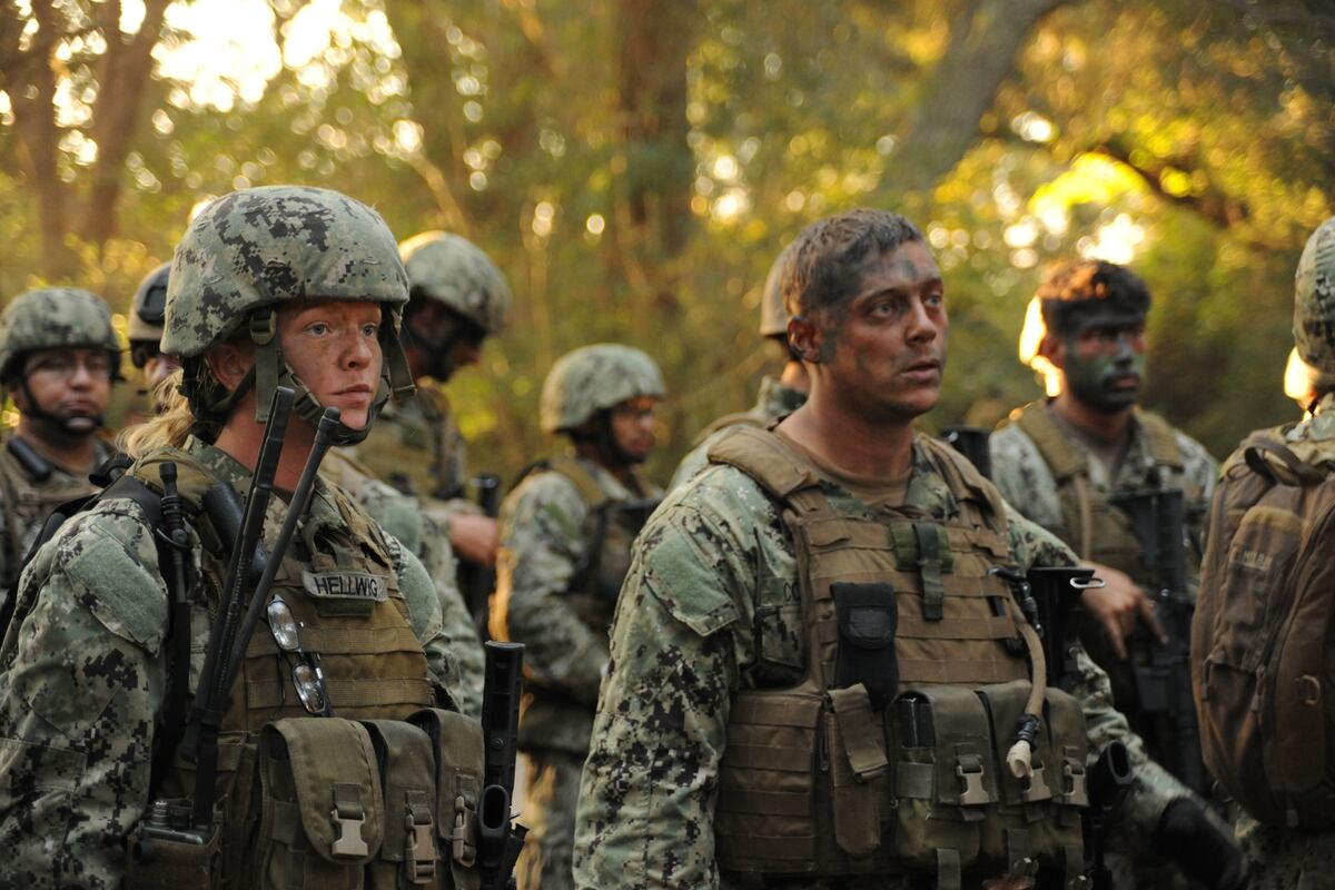 despite-changes-13-navy-ratings-are-still-99-percent-men