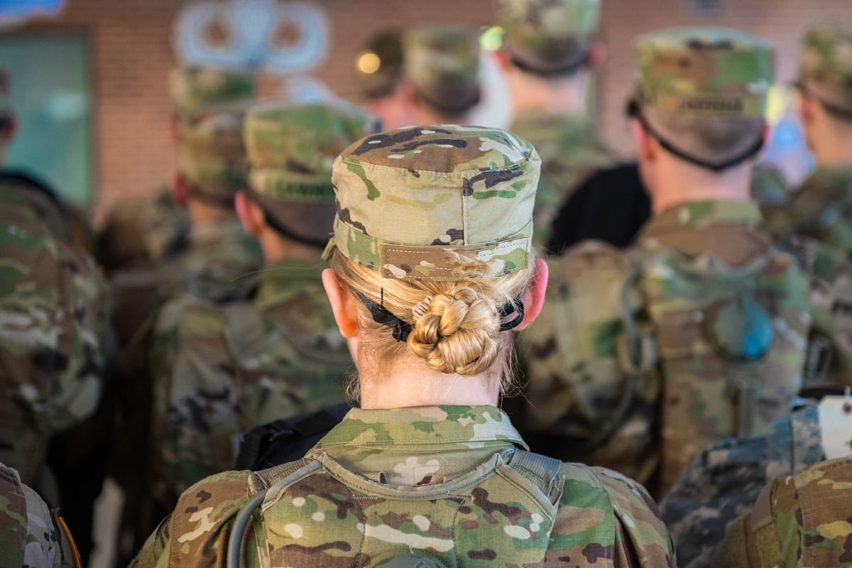 A Female Soldier Has Made It Through The Army S Special Forces