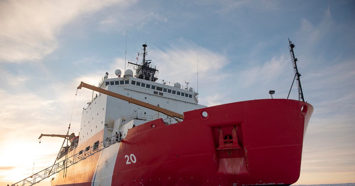 Coast Guard Finally Gets New Polar Icebreaker