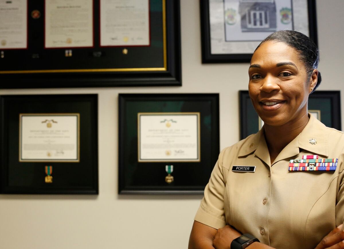 Marines Turn To Girls High School Sports Teams For Recruits