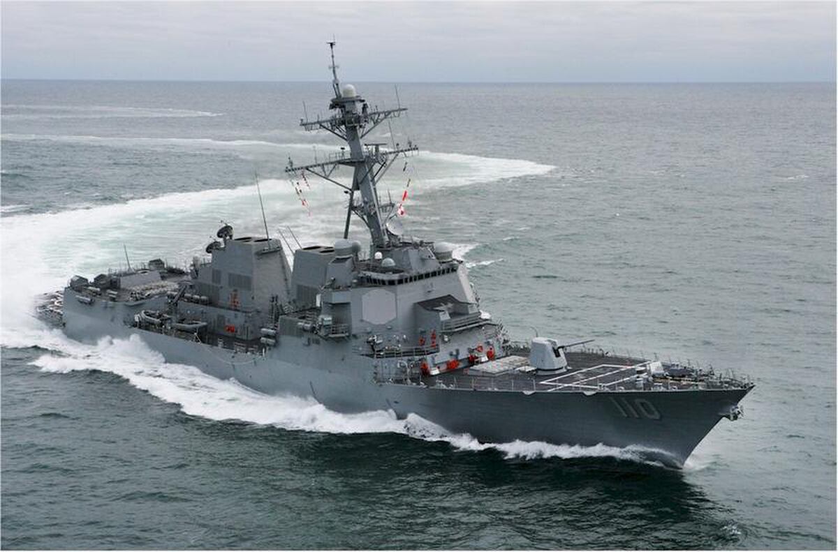 Report faults destroyer CO in deadly 2013 helo mishap