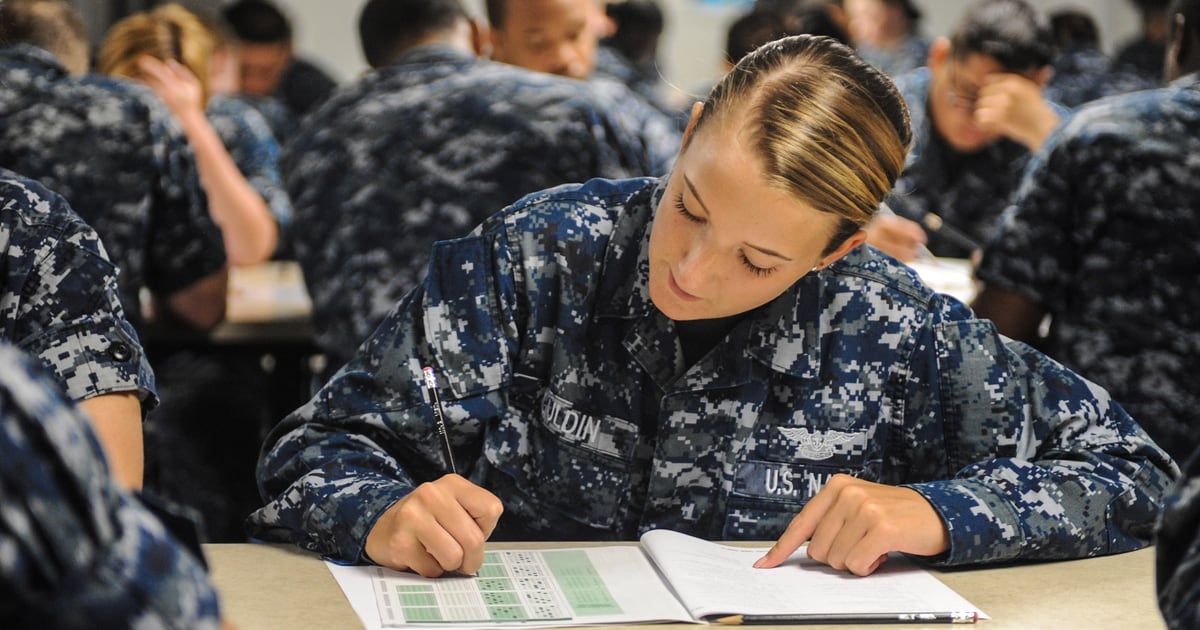 Petty officer advancement rate rises 4 percentage points