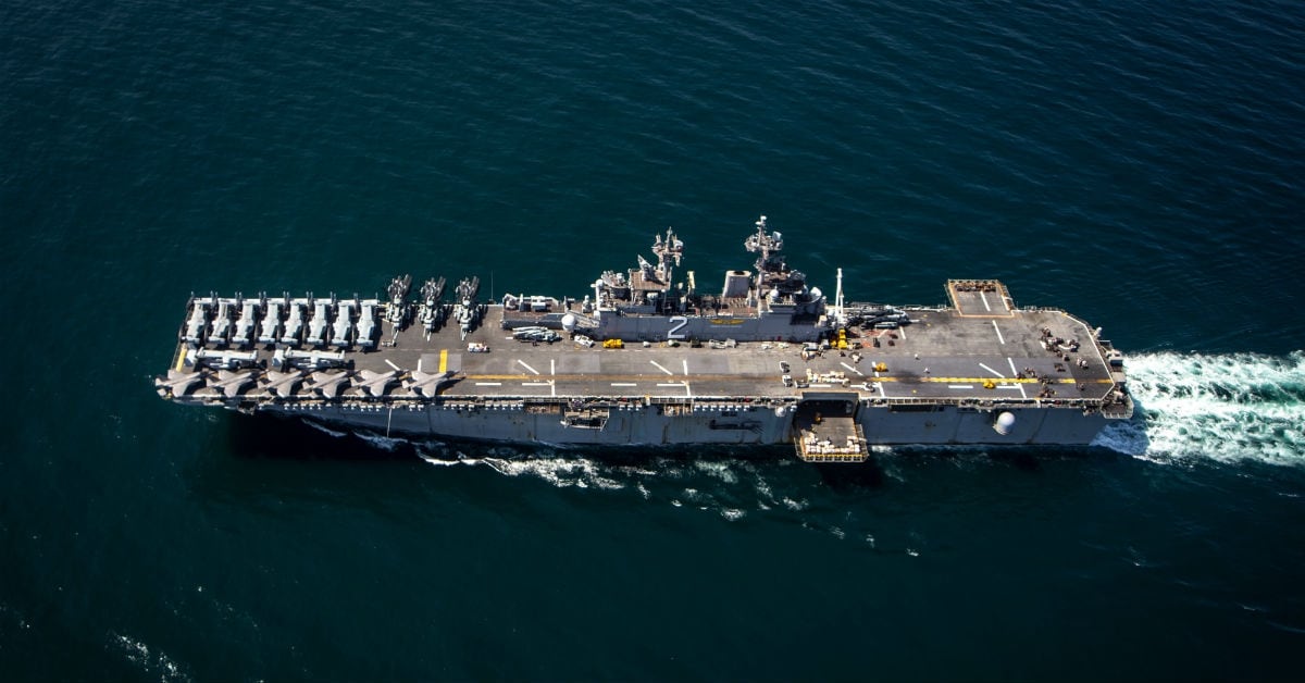 Two Iranian Fast Boats Approach Us Warship While Centcom