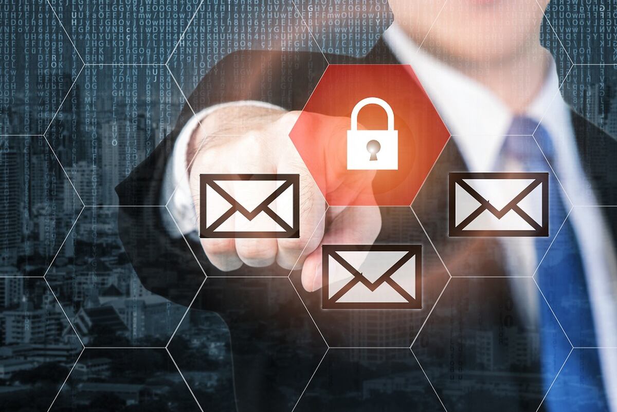does services australia send secure emails
