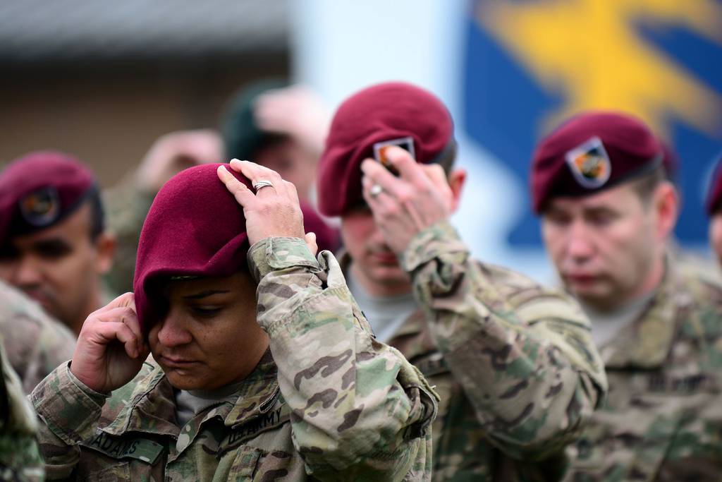 Red beret army clearance