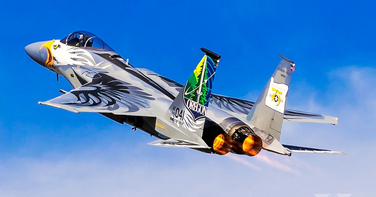 Throughout The Air Force Painted Planes Make A Quiet Comeback