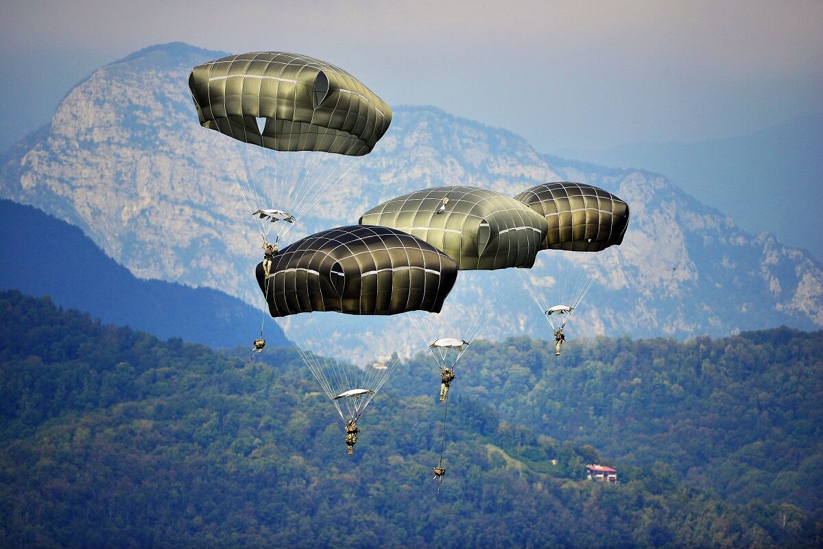 New Army rule protects airborne pay for soldiers behind on their