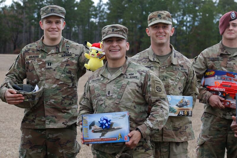 Paratroopers Donate 2 000 Toys Raffle Off Helo Jumps And Earn Foreign Jump Wings