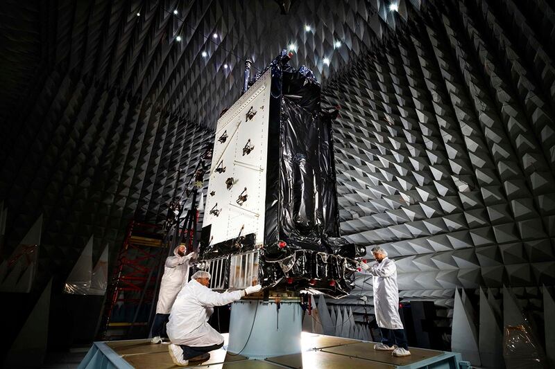 Spacex Launches Air Force S Best Gps Yet Ends Banner Year