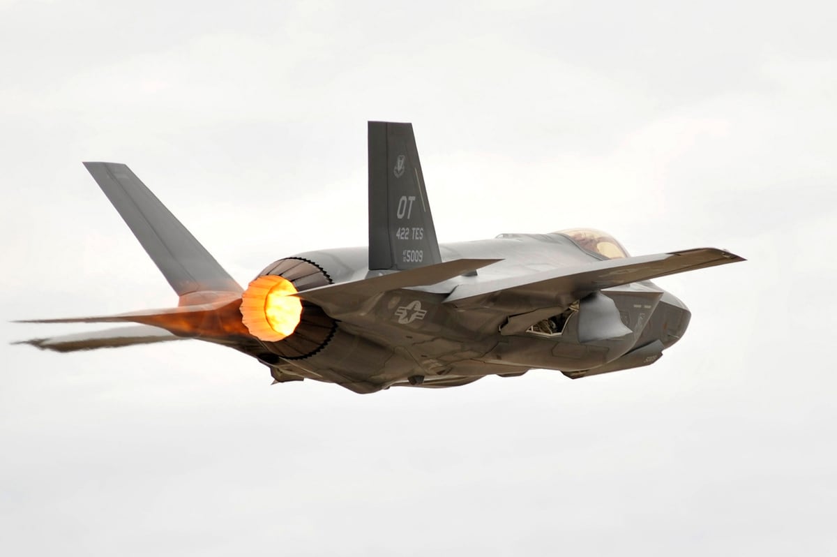 Spat Over The F 35 Bubbles Up In Germany