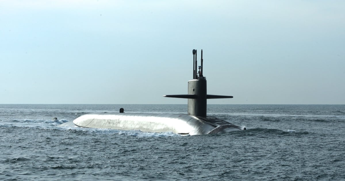 12 sailors implicated in submarine shower scandal