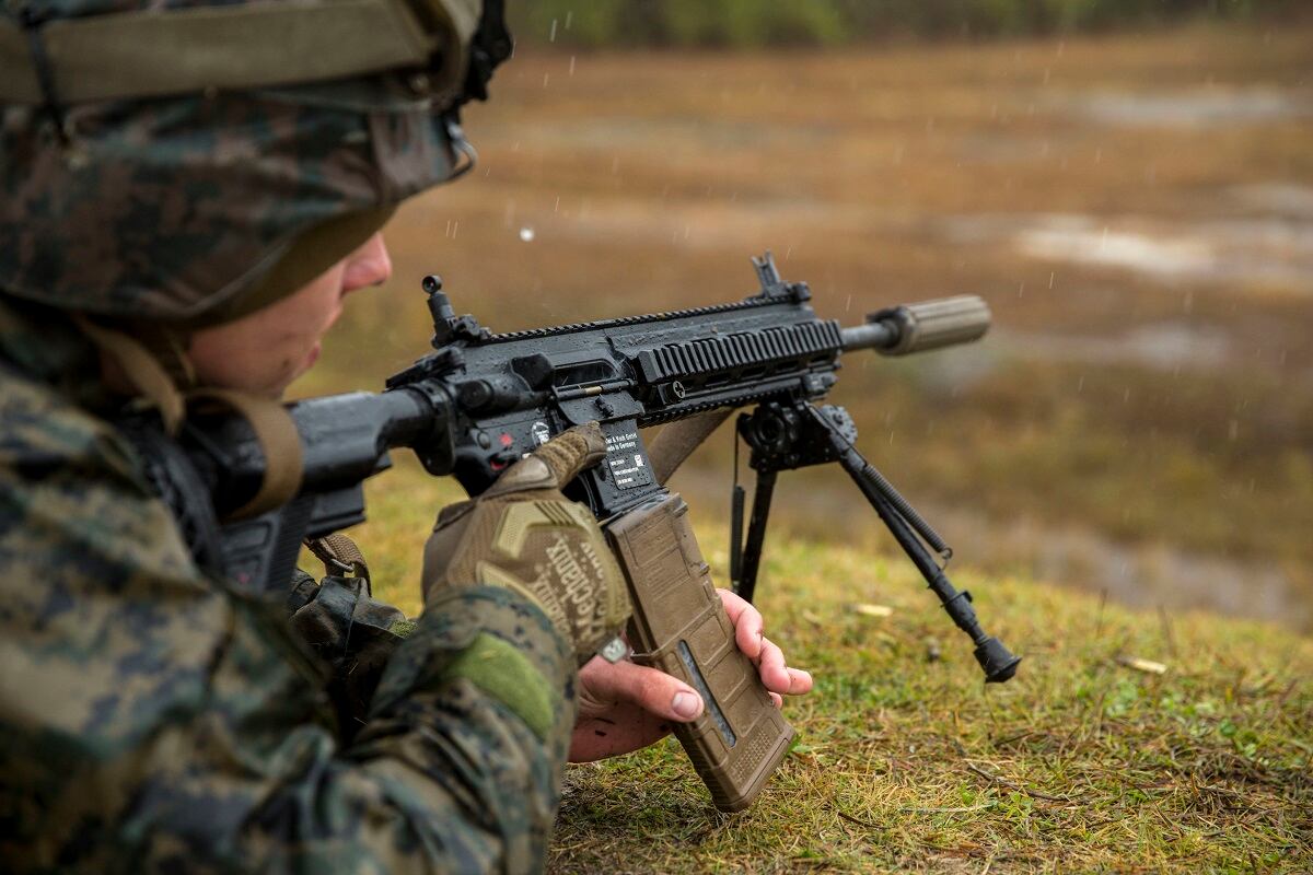 characteristics of m27 infantry automatic rifle