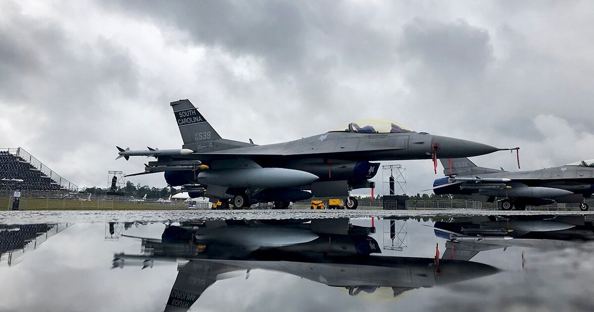 Bulgaria S President Walks Away From 1 26 Billion Deal For F 16 Jets
