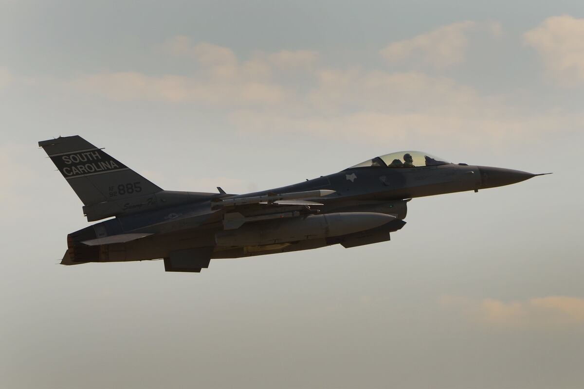 Us Air Force Tech Transfer Issues Key To F 16 Production Line Move To India