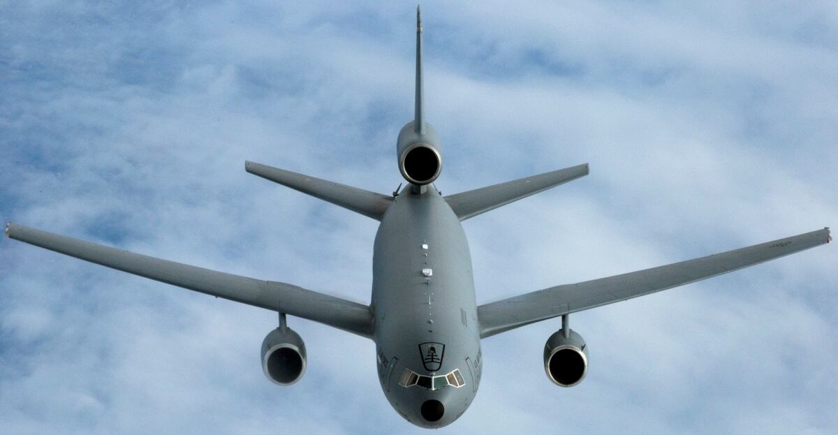 Here S Why The Air Force Is Investigating The Kc 10