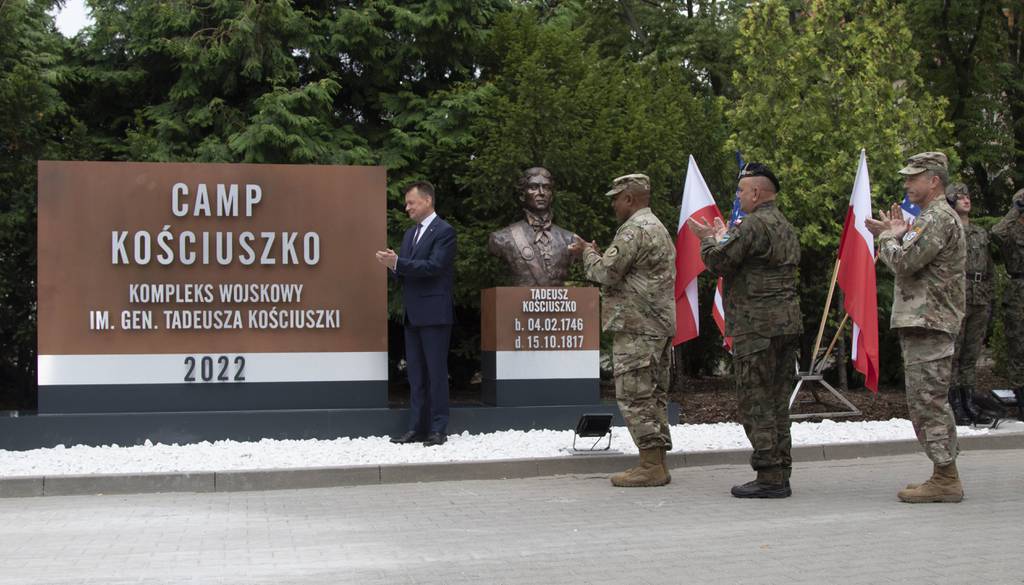 Dom V Korpusu w Polsce otrzymuje nową nazwę