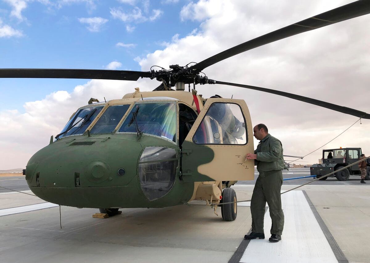 Jordan marks handover of 12 US Black Hawk helicopters