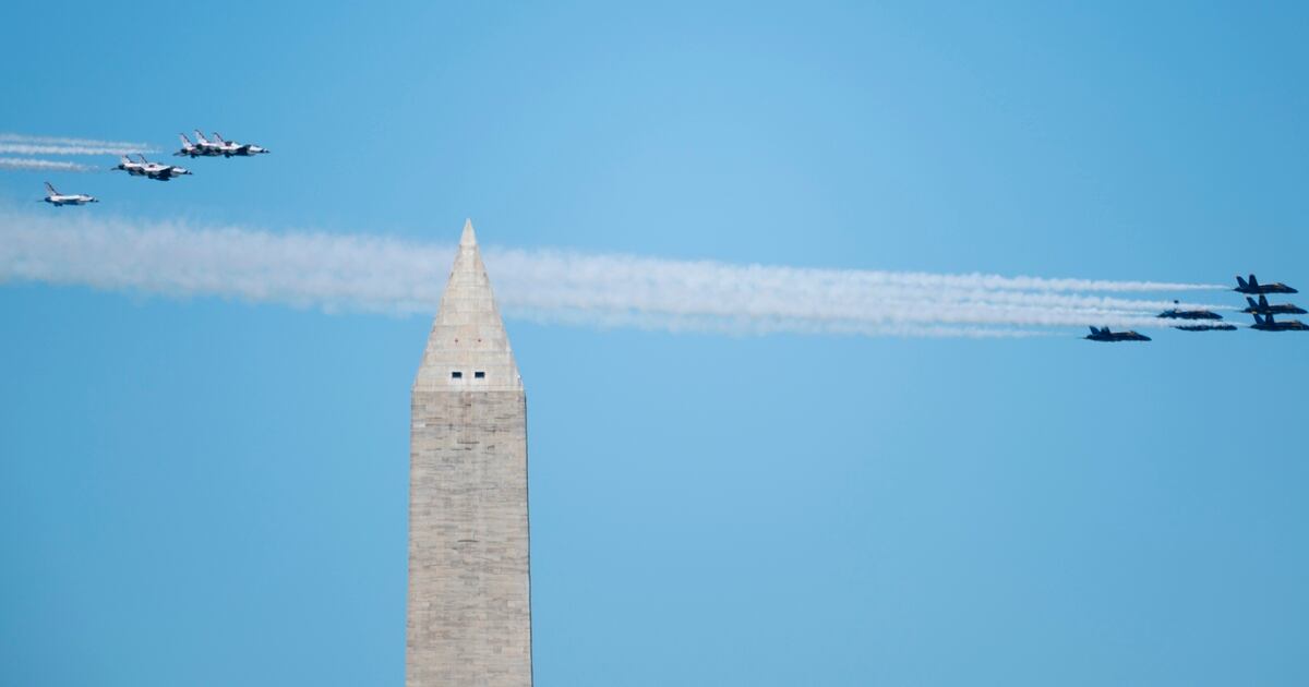 Watch Blue Angels Thunderbirds Fly Over Baltimore Dc And Atlanta