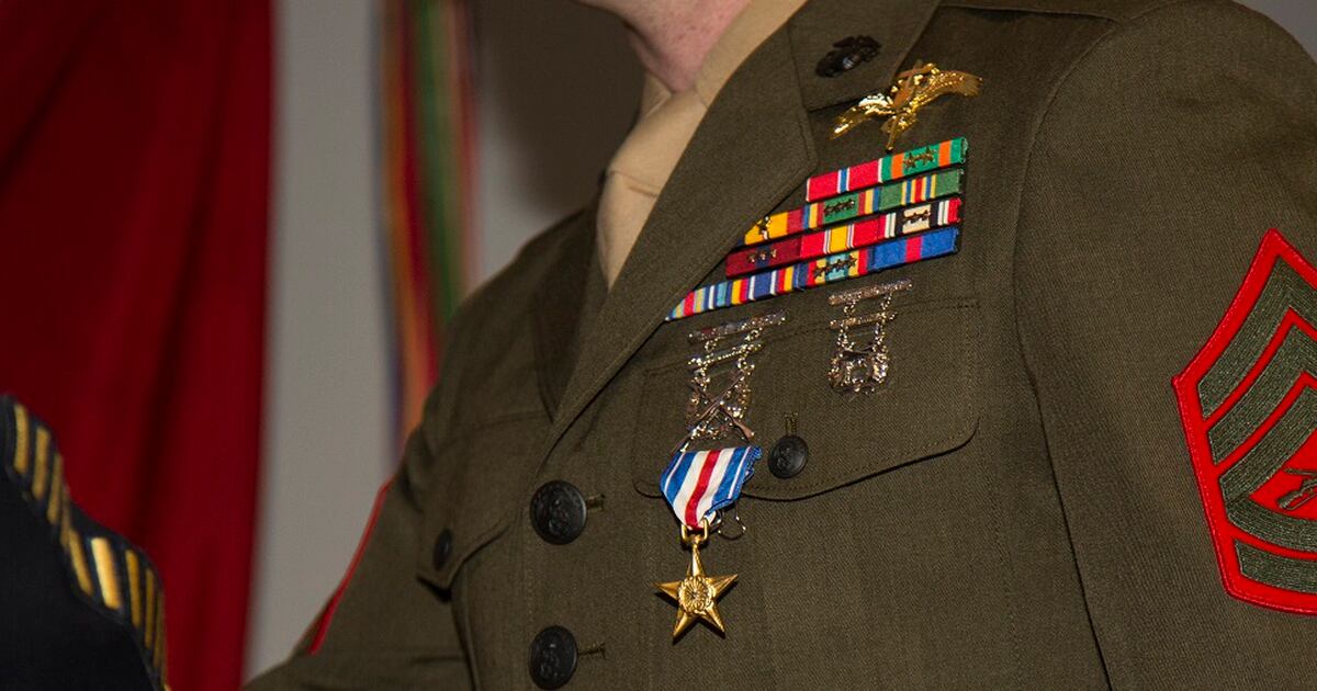 Marine Raider Receives Silver Star For Actions During Terror Attack In Mali