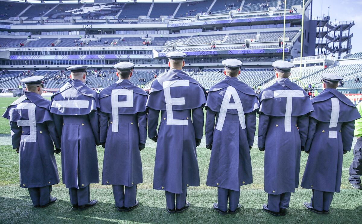 Army stifles Navy’s offense to win 3rd straight in historic rivalry