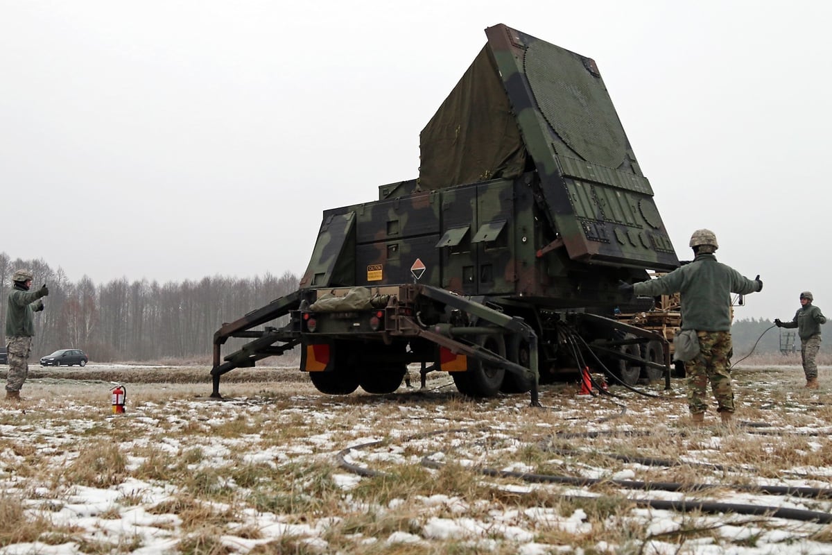 Army Chooses Raytheon Lockheed To Mature New Missile Defense Radars