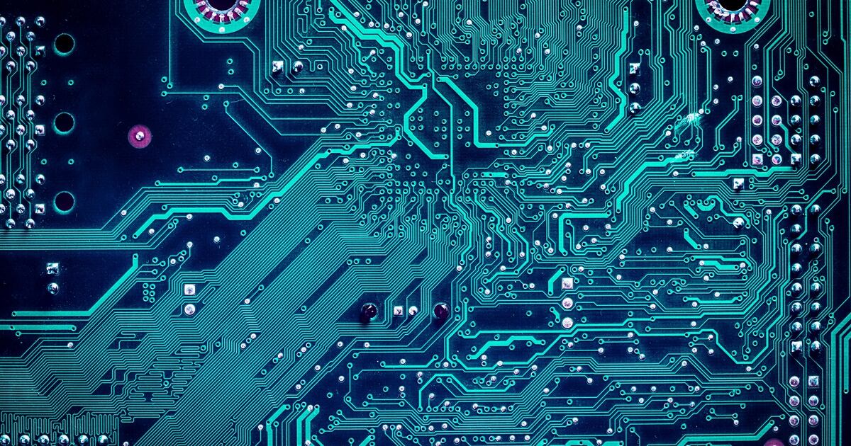 Calls Grow For Bloomberg To Retract Big Hack Report In early october bloomberg published a story that accused china of hacking into servers used by a number of u.s. bloomberg to retract big hack report