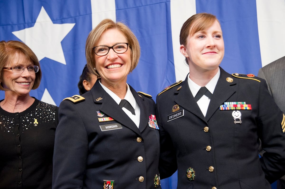 Army seeks enlisted troops to serve as generals' aides