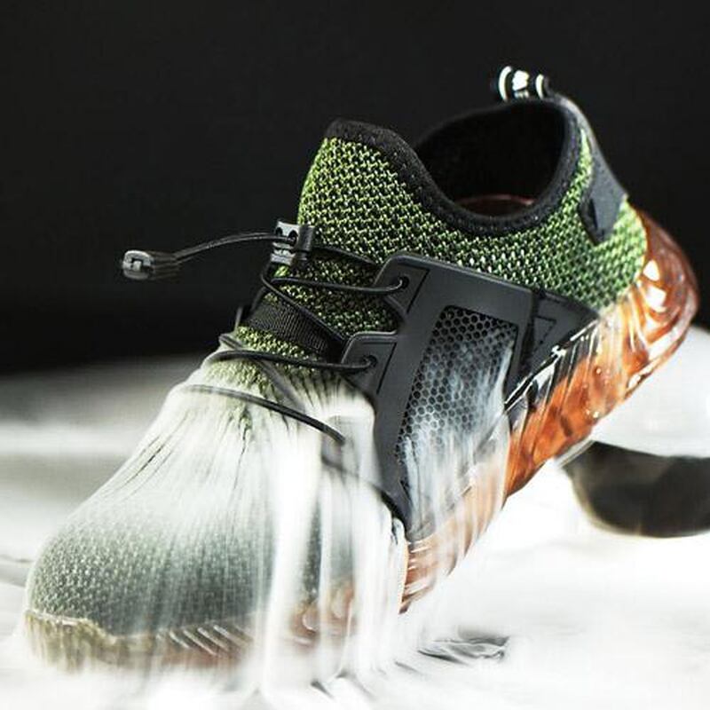 The breathable flymesh helps your feet keep their cool.